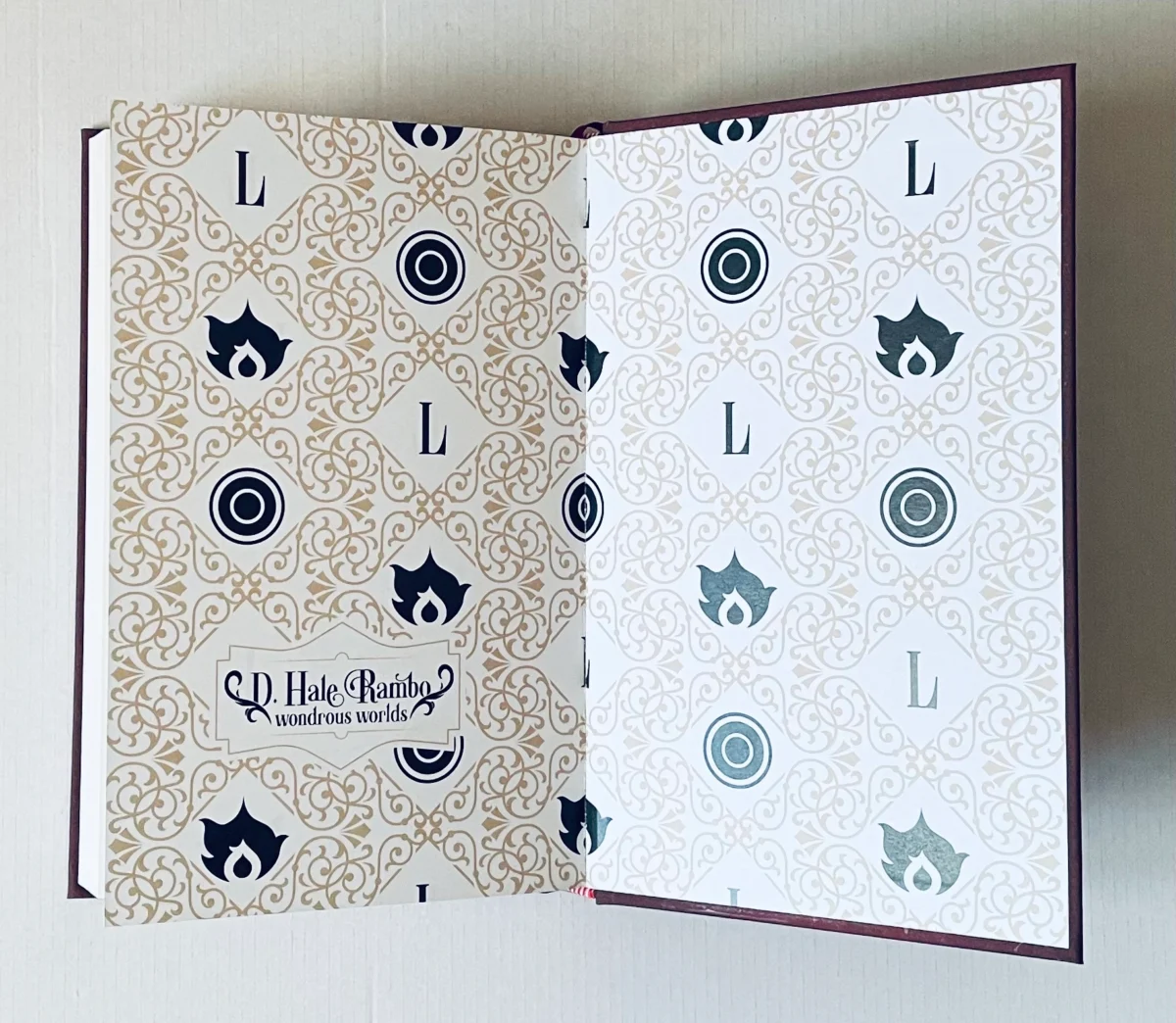 Between the Lines, The Planar Pages, book 1 - Image 6